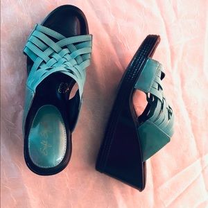 Soft Style Wedge Sandals